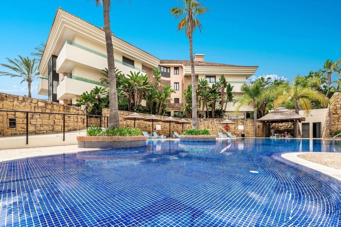 Apartment in Marbella, Andalusia, Spain 1 - 16413096