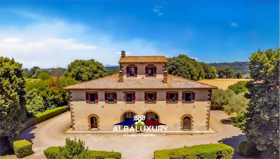 Villa in San Lorenzo Nuovo, Lazio, Italy 2 - 15543318
