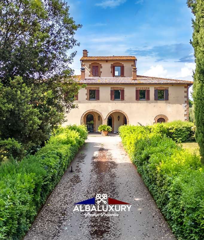 Villa in San Lorenzo Nuovo, Lazio, Italy 4 - 15543318