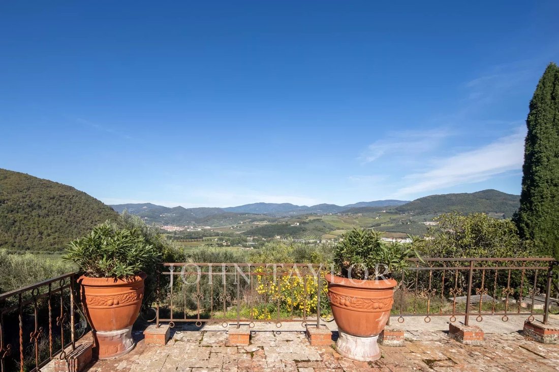 Villa in Rignano sull'Arno, Tuscany, Italy 5 - 16412976
