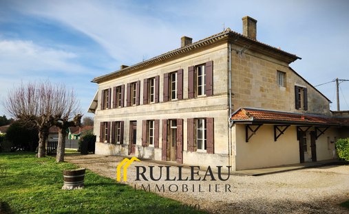 Casa a Bourg, Nuova Aquitania, Francia 1