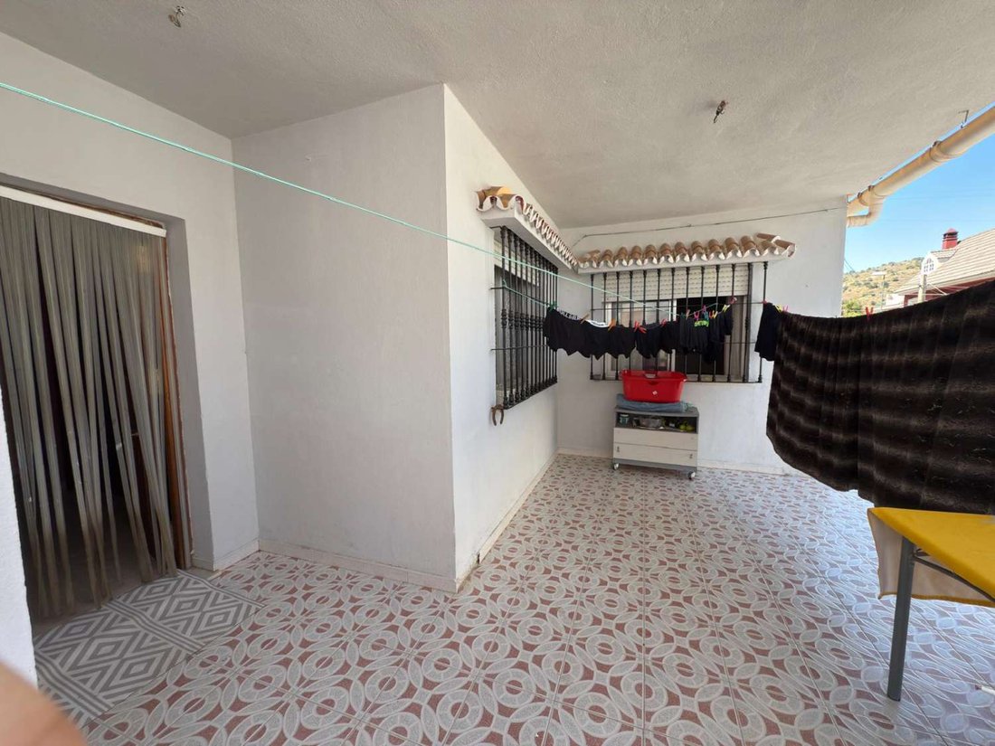 House in Este, Malaga, Spain 2 - 16411000