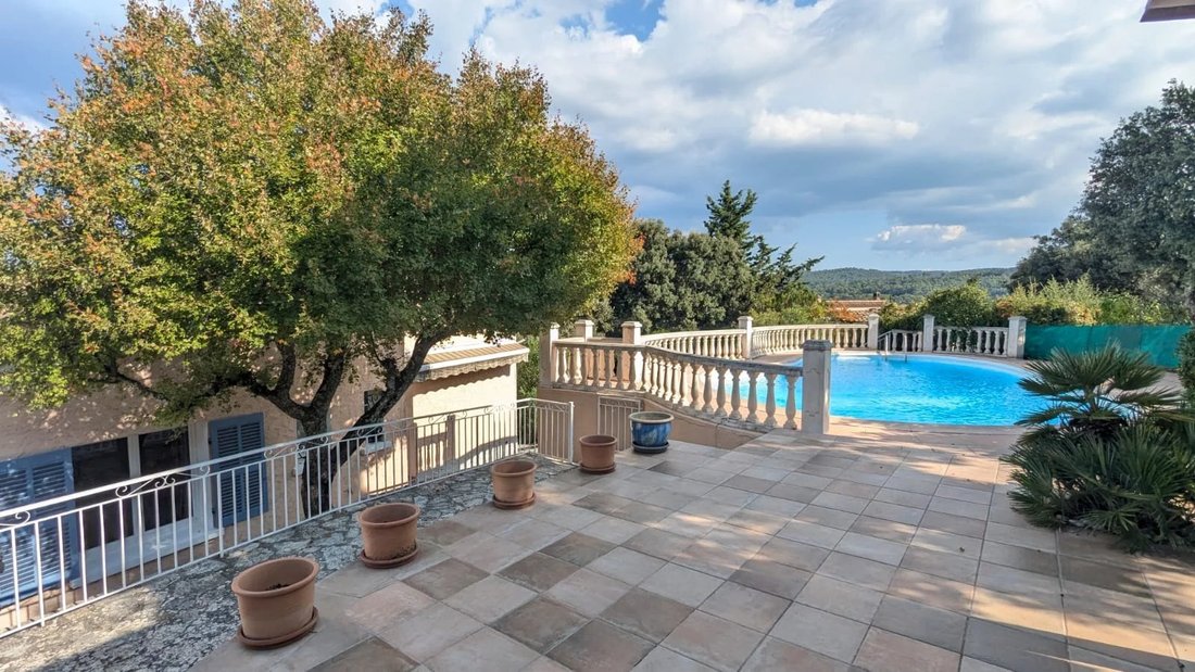 Villa in Carcès, Provence-Alpes-Côte d'Azur, France 4 - 15634750