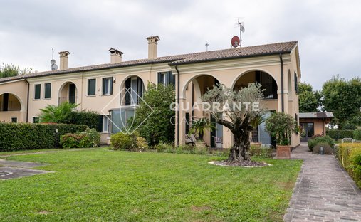 House in Santa Giustina in Colle, Veneto, Italy 1