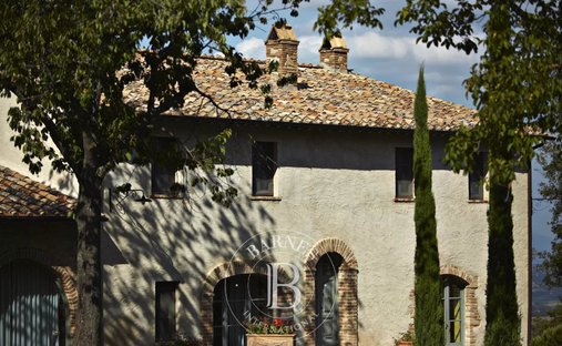 Castle for Sale in Cetona, Tuscany, Italy