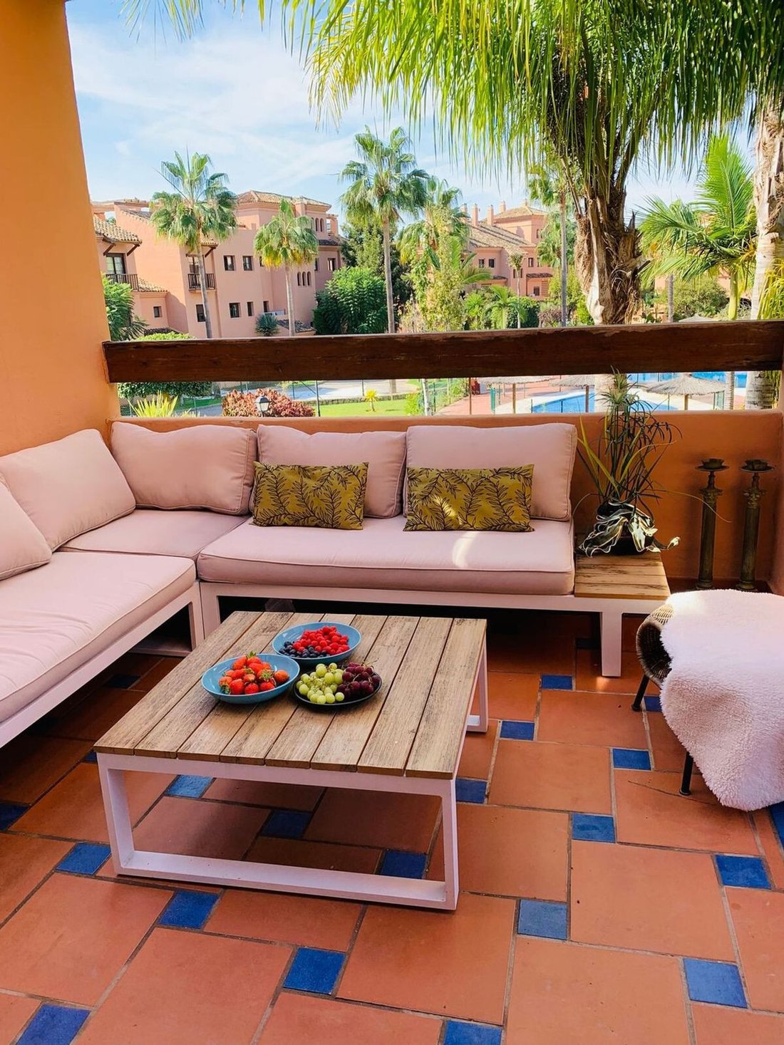 Apartment in Atalaya-Isdabe, Estepona, Andalusia 2 - 16413149