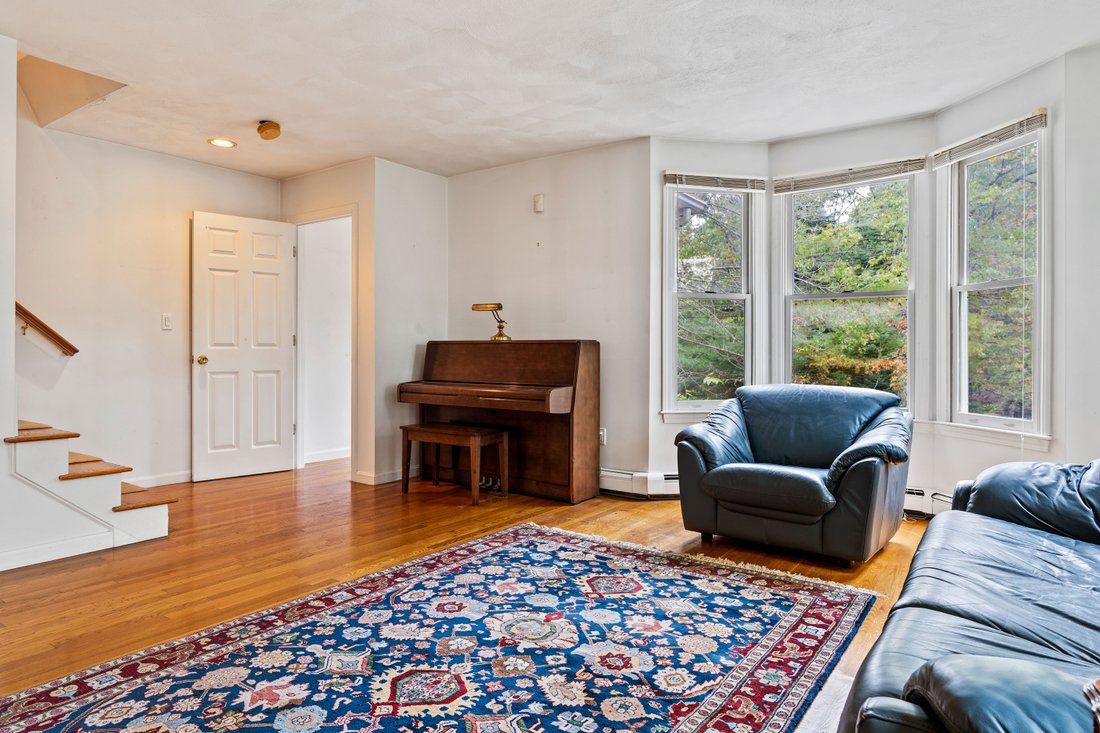 House in Needham, Massachusetts, United States 2 - 16410836