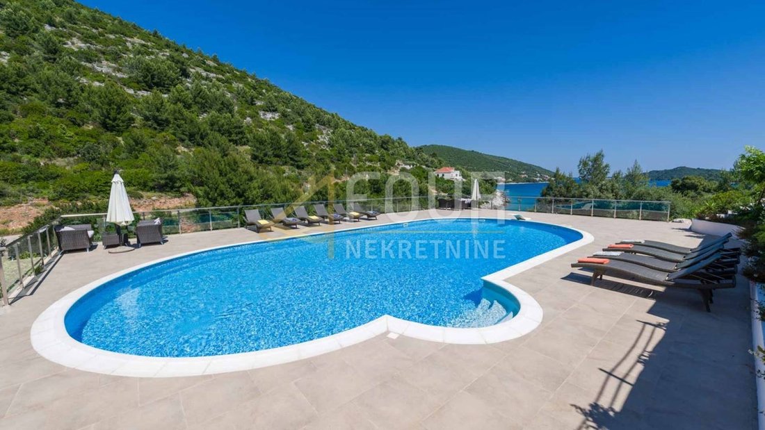 House in Gradski kotar Stari grad, Korcula, Dubrovnik-Neretva County 2 - 16411505
