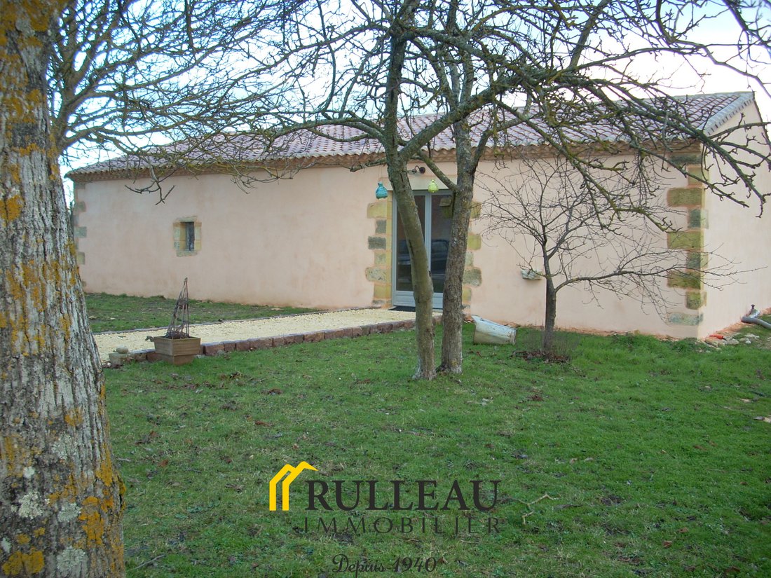 Estate in Berson, Nouvelle-Aquitaine, France 5 - 16409181