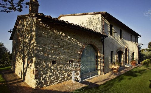 Castle for Sale in Cetona, Tuscany, Italy