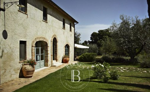 Castle for Sale in Cetona, Tuscany, Italy