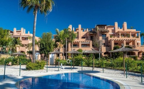 Apartment in Atalaya-Isdabe, Estepona, Andalusia 1