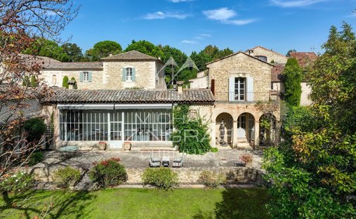 House in La Balance-Palais des Papes, Avignon, France 1