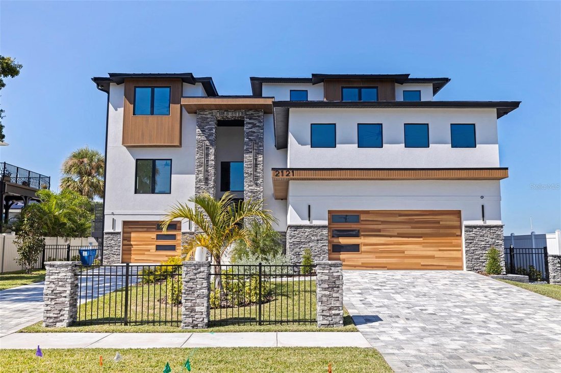 House in St. Petersburg, Florida, United States 5 - 14640071