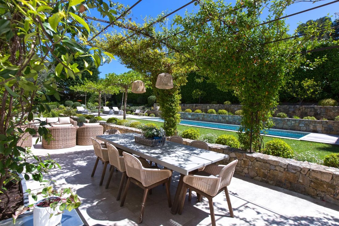 Villa in Valbonne, Provence-Alpes-Côte d'Azur, France 2 - 16412909