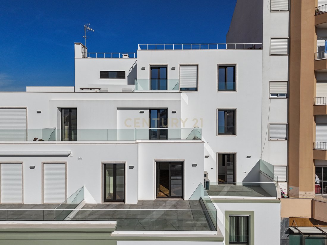 Apartment in Santa Maria, Sao Pedro e Matacaes, Lisbon, Portugal 3 - 16413559