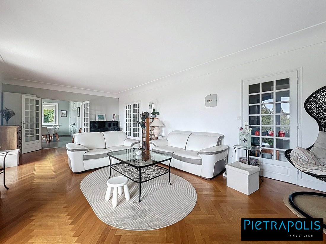 Villa in Daix, Bourgogne – Franche-Comté, France 5 - 16414702