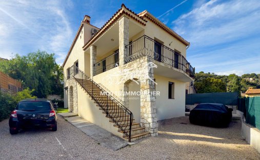 House in Val de Cagne-Colline Route de Vence, Cagnes-sur-Mer, France 1