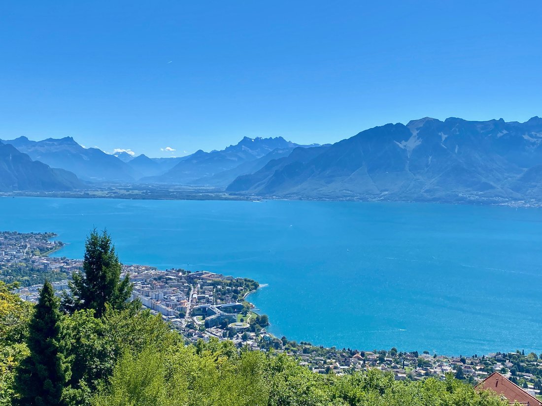 Fully Furnished 2 Bedroom Apartment With Terrace And Panoramic Views