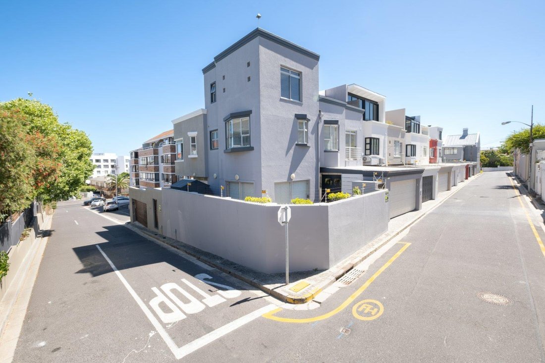 House in Bakoven, Cape Town, South Africa 2 - 15848604