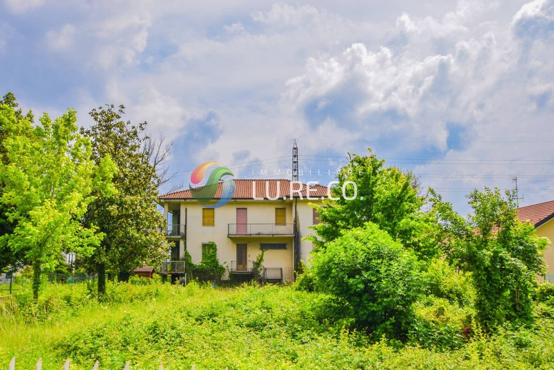 Villa in Inverigo, Lombardy, Italy 3 - 16411864