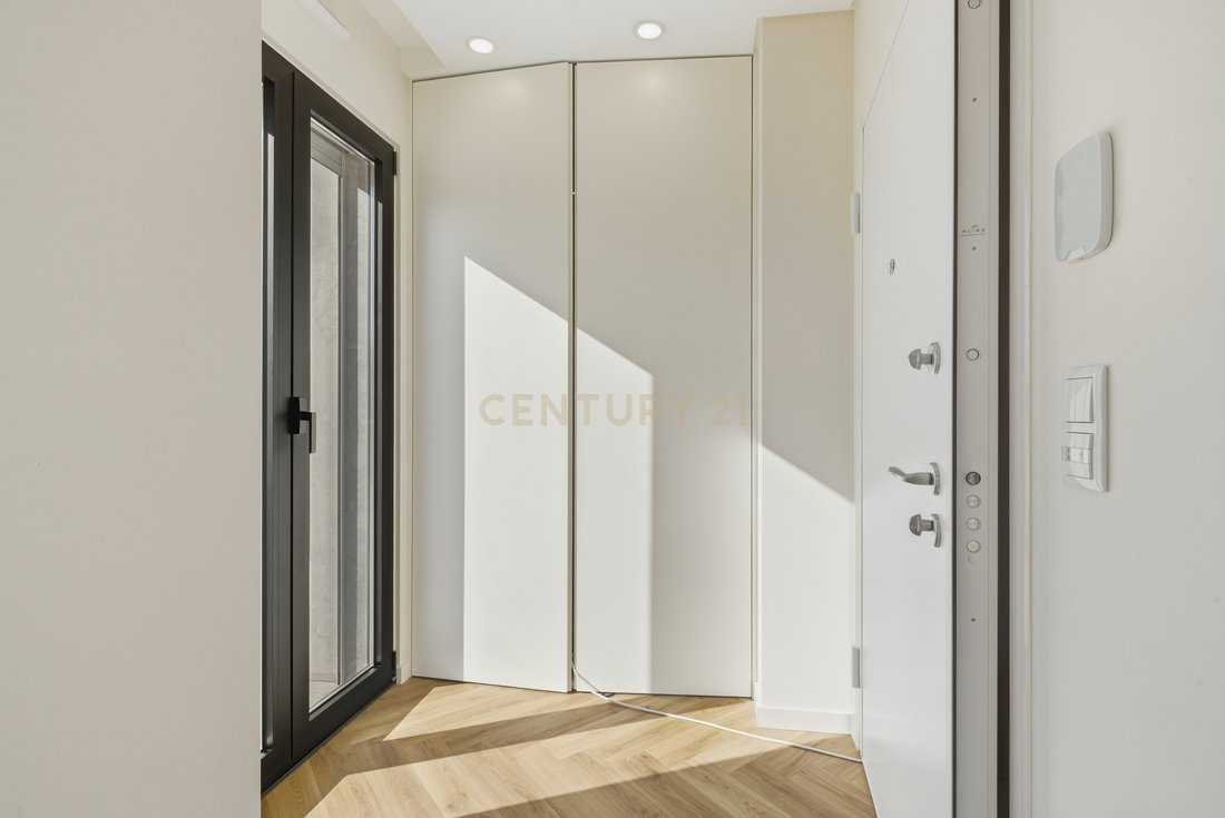 Apartment in Santa Maria, Sao Pedro e Matacaes, Lisbon, Portugal 4 - 16413559