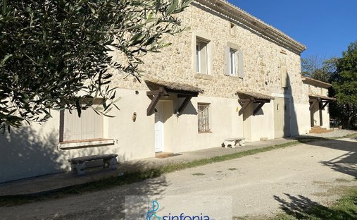 13th Historic Castle With Majestic Park And Pool