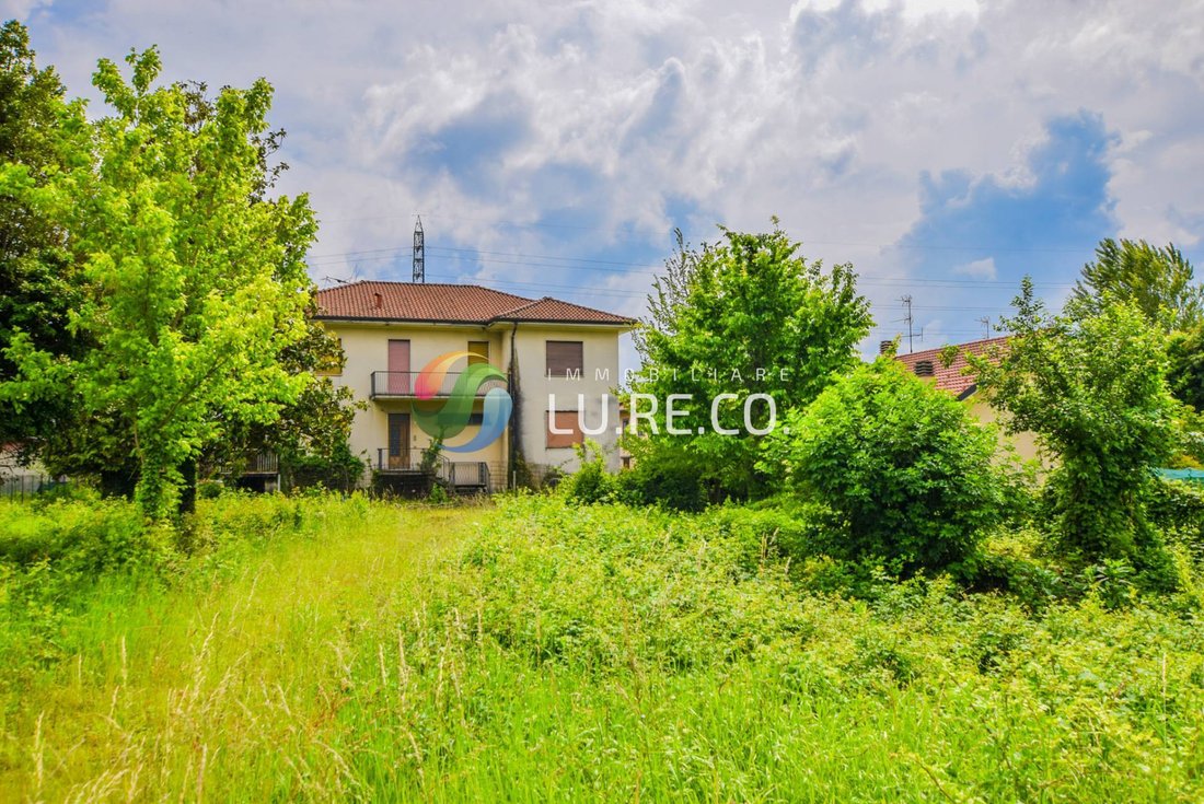 Villa in Inverigo, Lombardy, Italy 2 - 16411864
