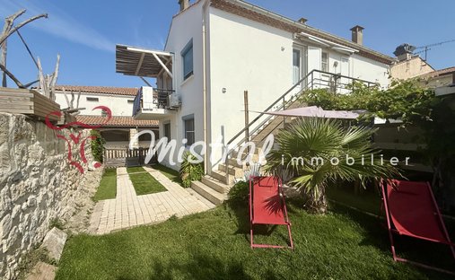 House in Saintes-Maries-de-la-Mer, Provence-Alpes-Côte d'Azur, France 1