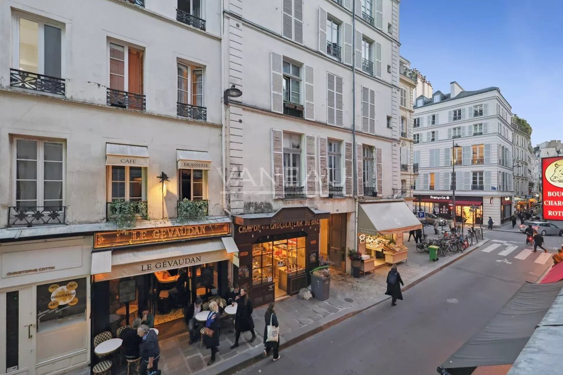 Apartment in Saint Thomas d'Aquin, Paris 7e Arrondissement, Paris 2 - 16408336