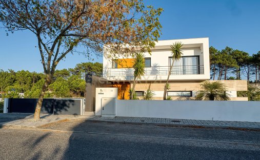 Villa in Nazare, Leiria District, Portugal 1