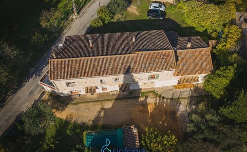 13th Historic Castle With Majestic Park And Pool