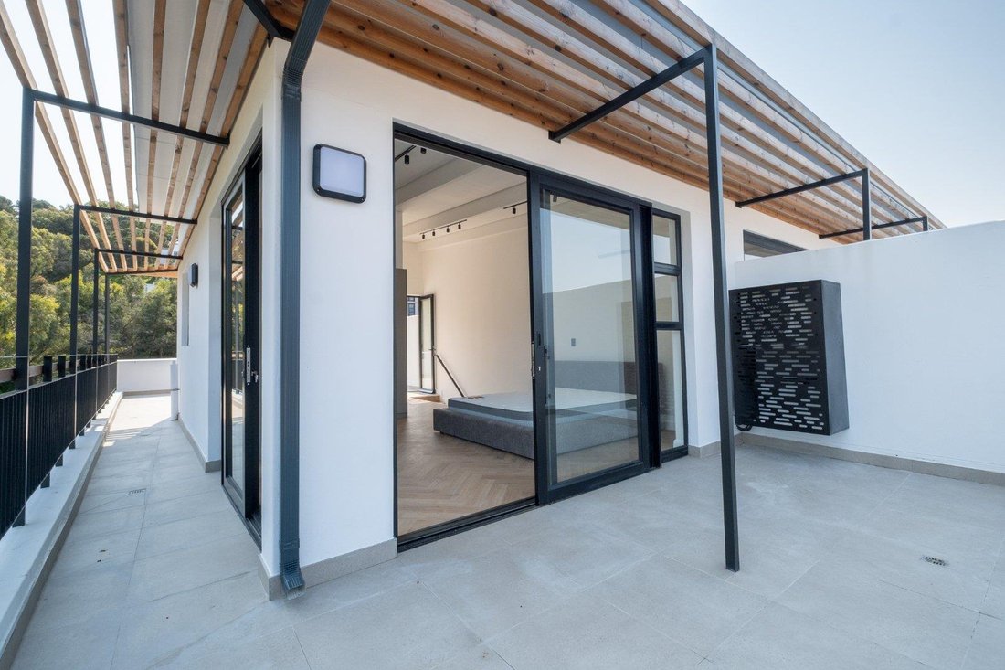 Apartment in Cape Town, Western Cape, South Africa 4 - 16403474