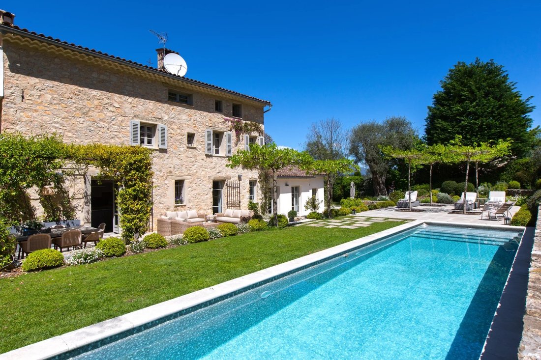 Villa in Valbonne, Provence-Alpes-Côte d'Azur, France 5 - 16412909