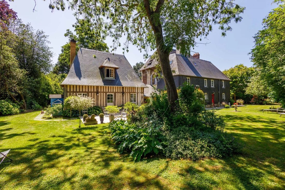 Estate in Tourgeville, Normandy, France 3 - 16408299