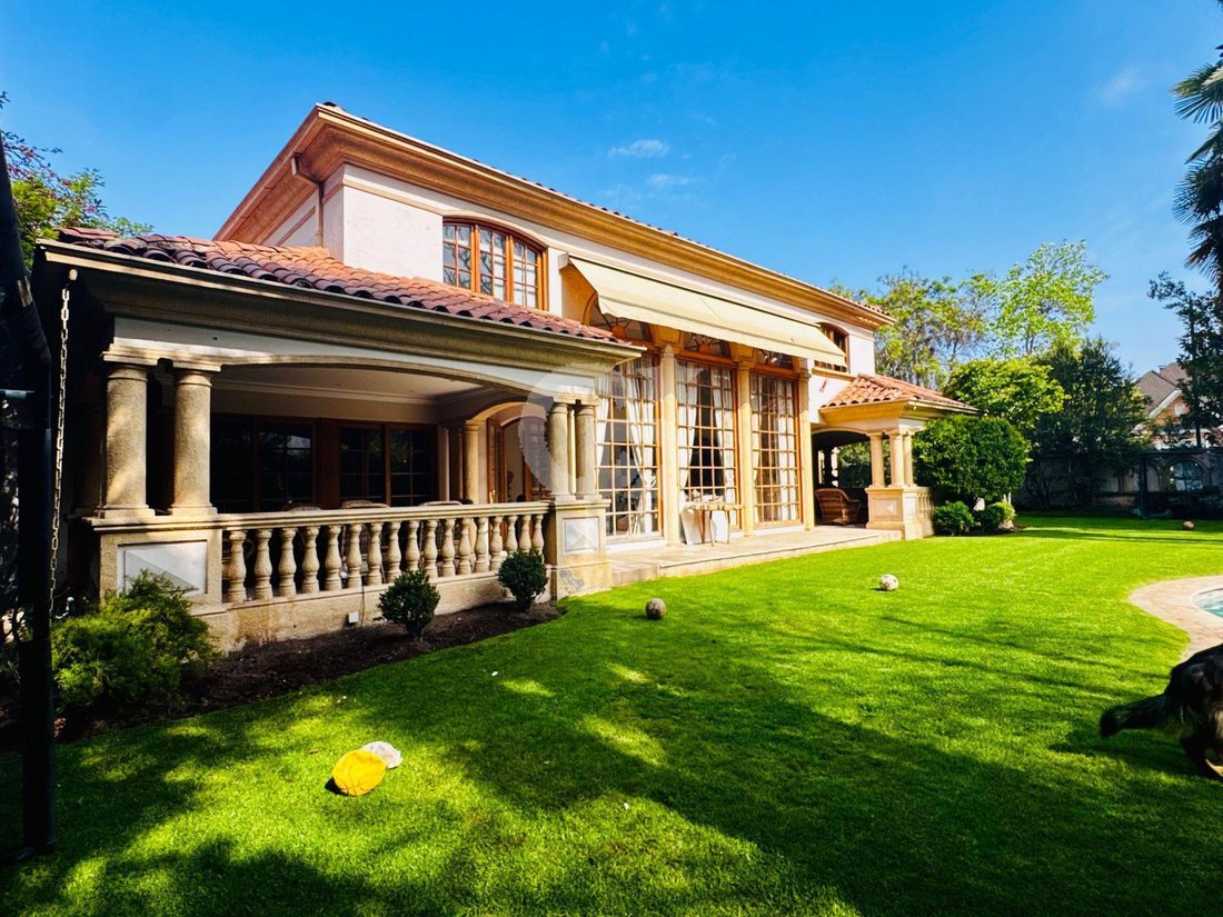 House in Lo Barnechea, Santiago Metropolitan Region, Chile 3 - 16412713