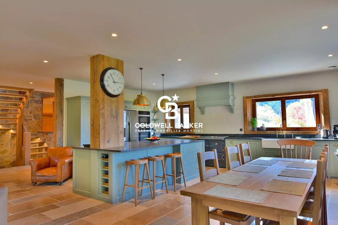 House in Les Houches, Auvergne-Rhône-Alpes, France 1 - 16409407