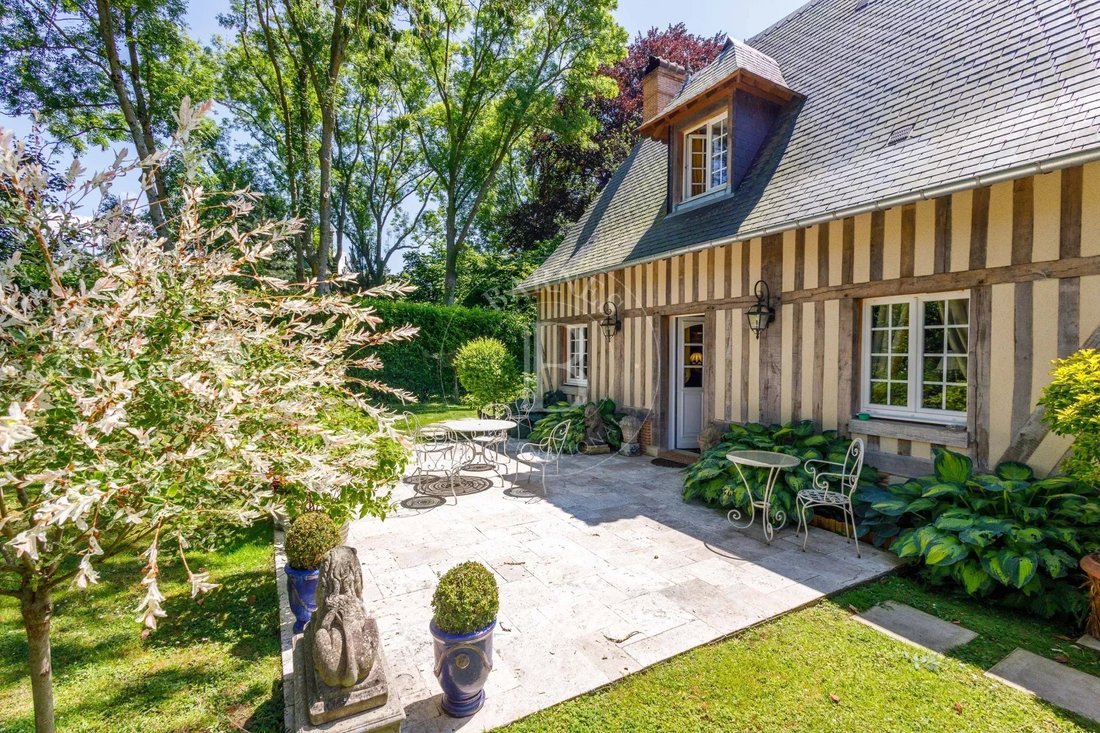 Estate in Tourgeville, Normandy, France 4 - 16408299