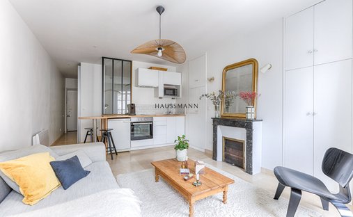 Castle for Sale in Laval, Pays de la Loire, France