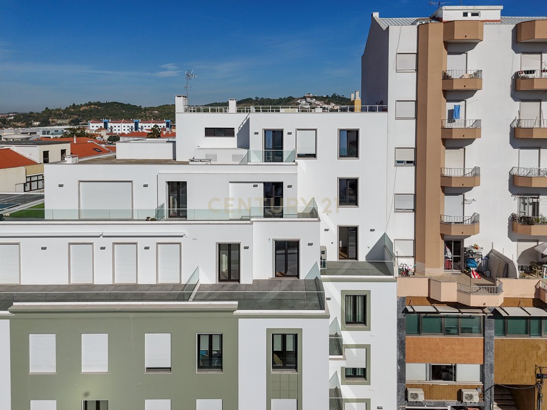 Apartment in Santa Maria, Sao Pedro e Matacaes, Lisbon, Portugal 1 - 16413559