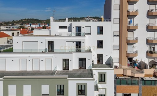 Apartment in Santa Maria, Sao Pedro e Matacaes, Lisbon, Portugal 1