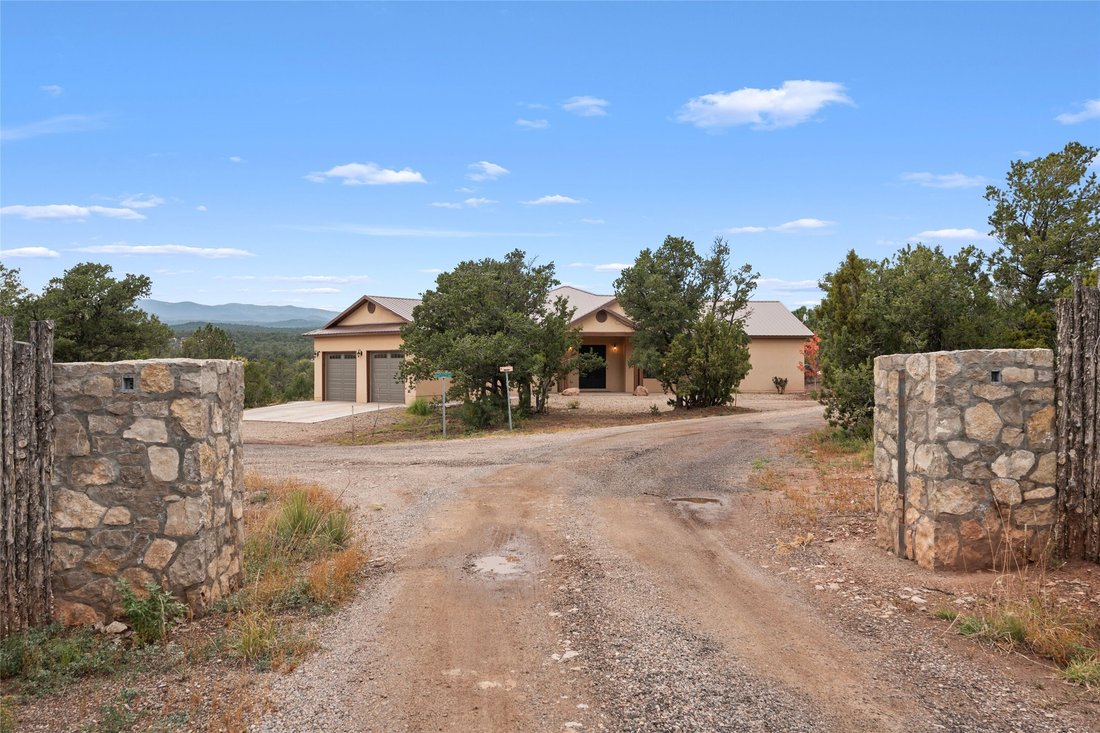 House in Pecos, New Mexico, United States 2 - 16411927