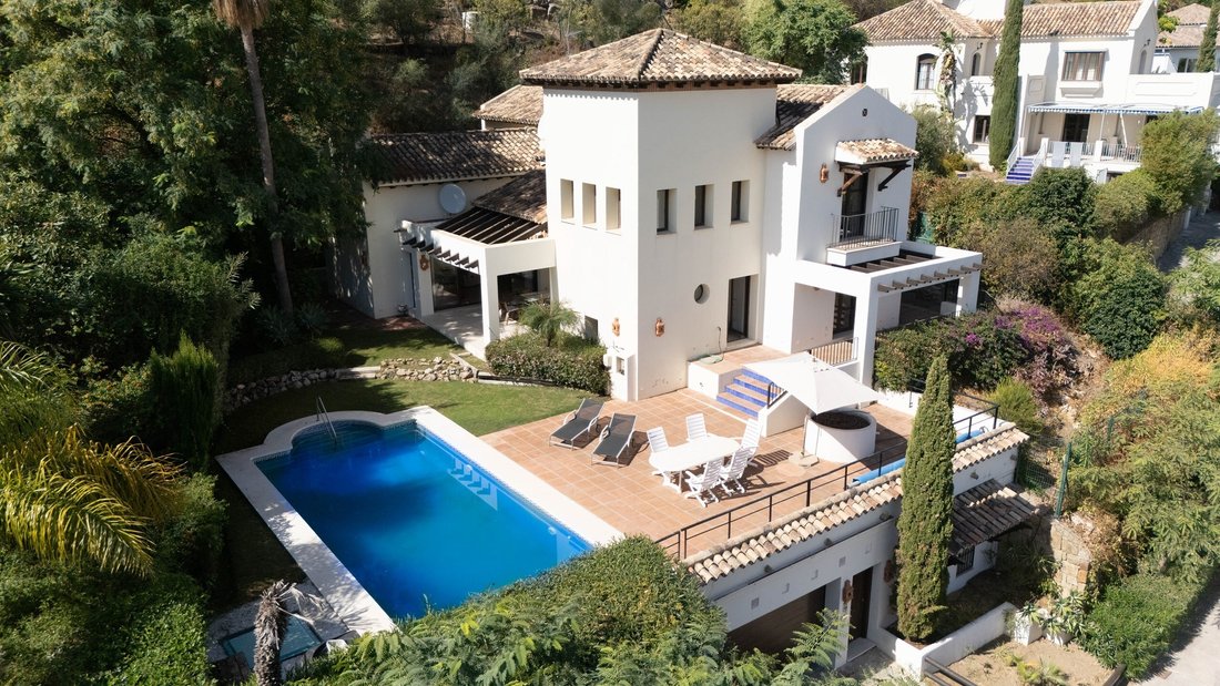 Villa in Benahavis, Andalusia, Spain 1 - 16410559