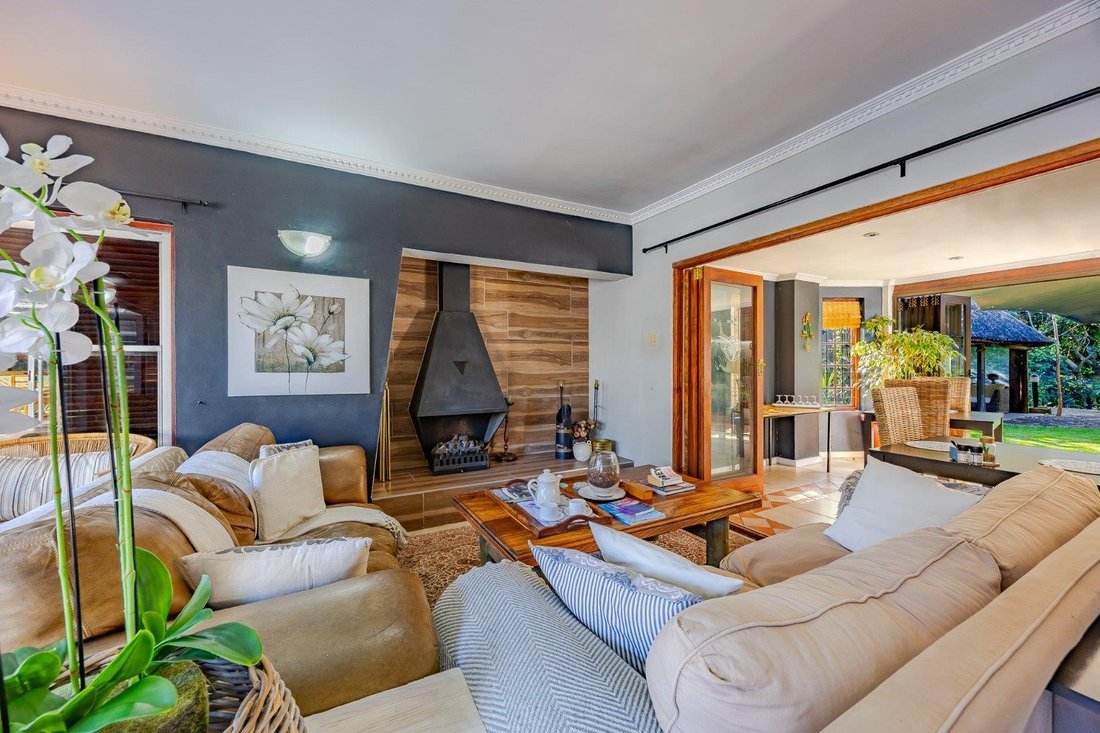 House in Eversdal Heights, Cape Town, South Africa 3 - 16152225