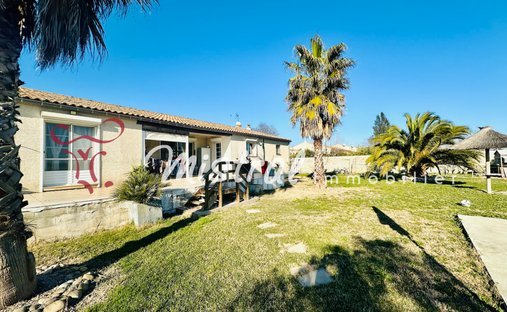 House in Saint-Laurent-d'Aigouze, Occitania, France 1