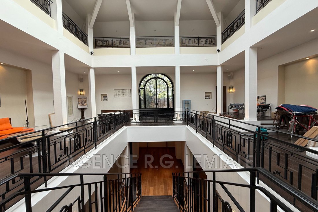 Villa in Charlemagne, Maisons-Laffitte, France 2 - 15993920