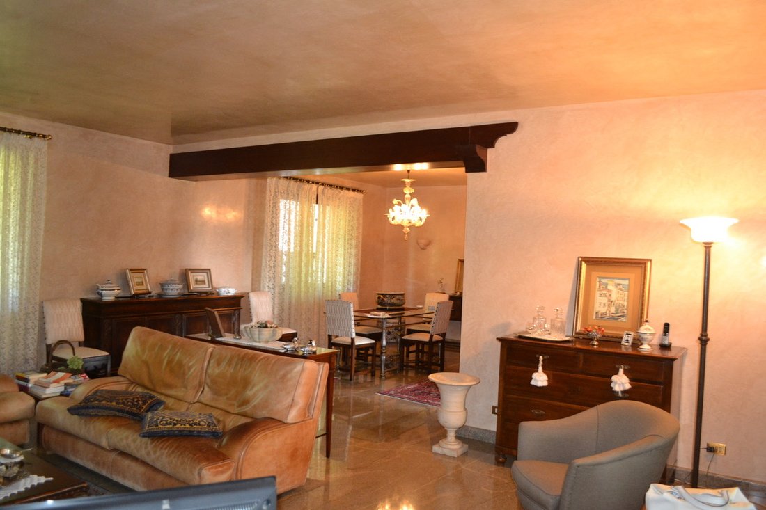 Villa in Rovigo Est, Rovigo, Veneto 4 - 16412415