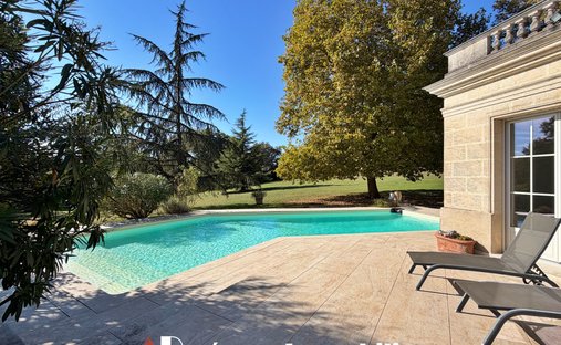 House in Bouliac, Nouvelle-Aquitaine, France 1