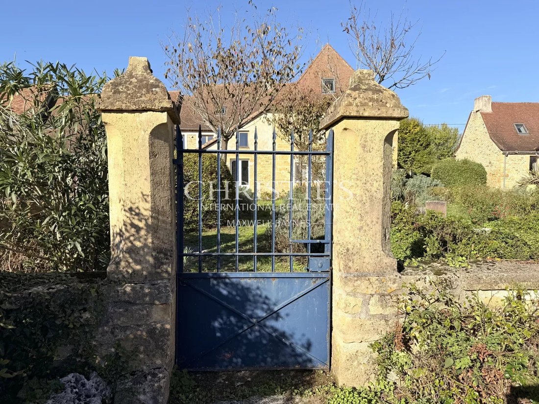 House in Saint-Sulpice-d'Excideuil, Nouvelle-Aquitaine, France 3 - 16408376