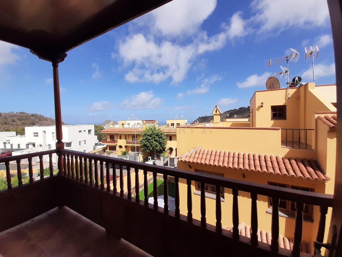Villa in Arucas, Canary Islands, Spain 2 - 15130352